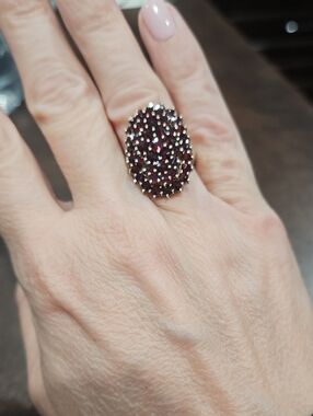 Elegant Garnet Cluster Cocktail Ring - Deep Red